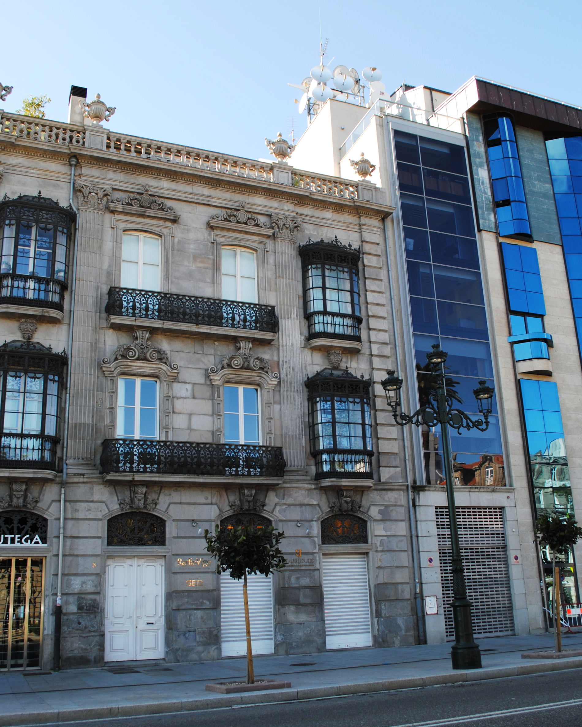 Sede del Grupo Radio Vigo en la calle Areal 8, Vigo